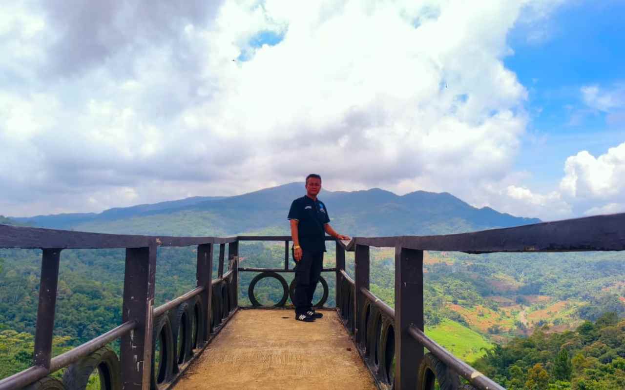 Puncak Pinus Kertajaya, Destinasi Murah Meriah yang Kian Jadi Pelarian Favorit Wisatawan Priangan Timur