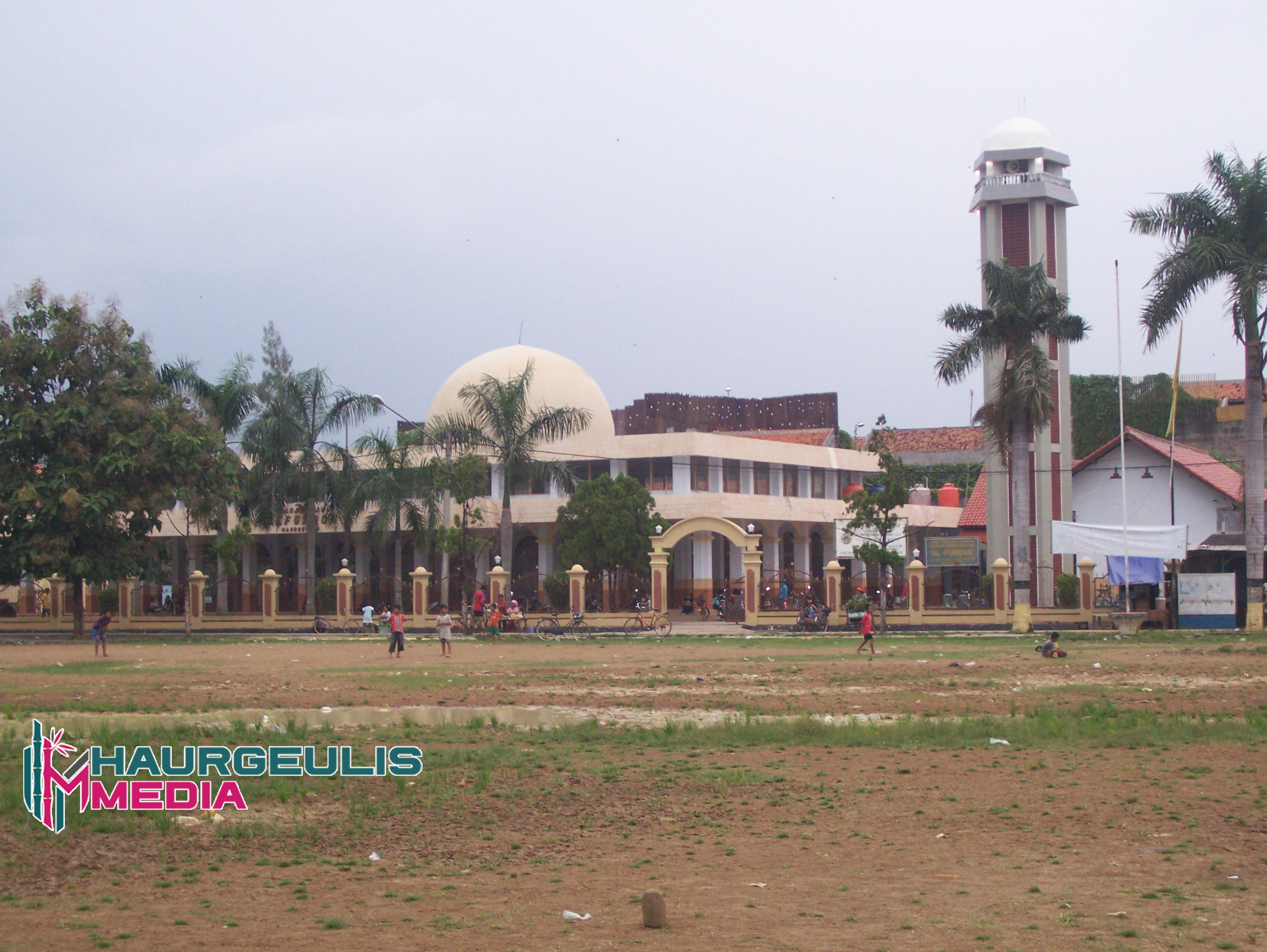 Masjid Al-Furqon Haurgeulis