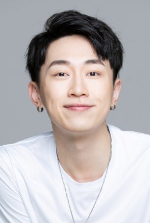 Xie Ze Cheng sebagai Arsa Wira