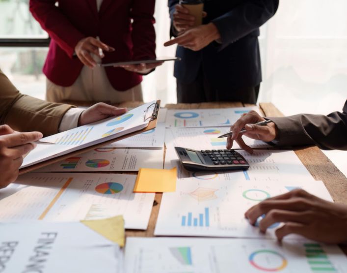 Skema Ponzi Adalah Penipuan: Ciri, Cara Kerja, & Contohnya