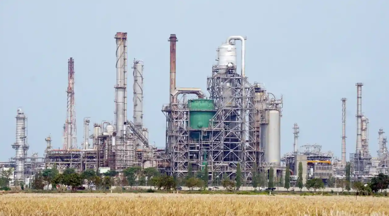 Penutupan Jalan Kilang Balongan & Rute Alternatif Terbaru