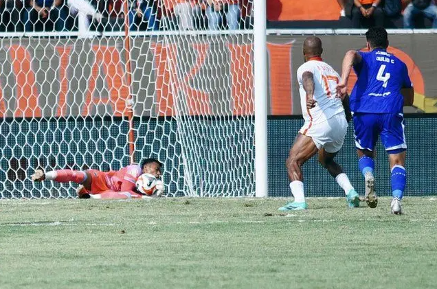 Hasil Malut United vs Persib: Tuan Rumah Menang 2-0