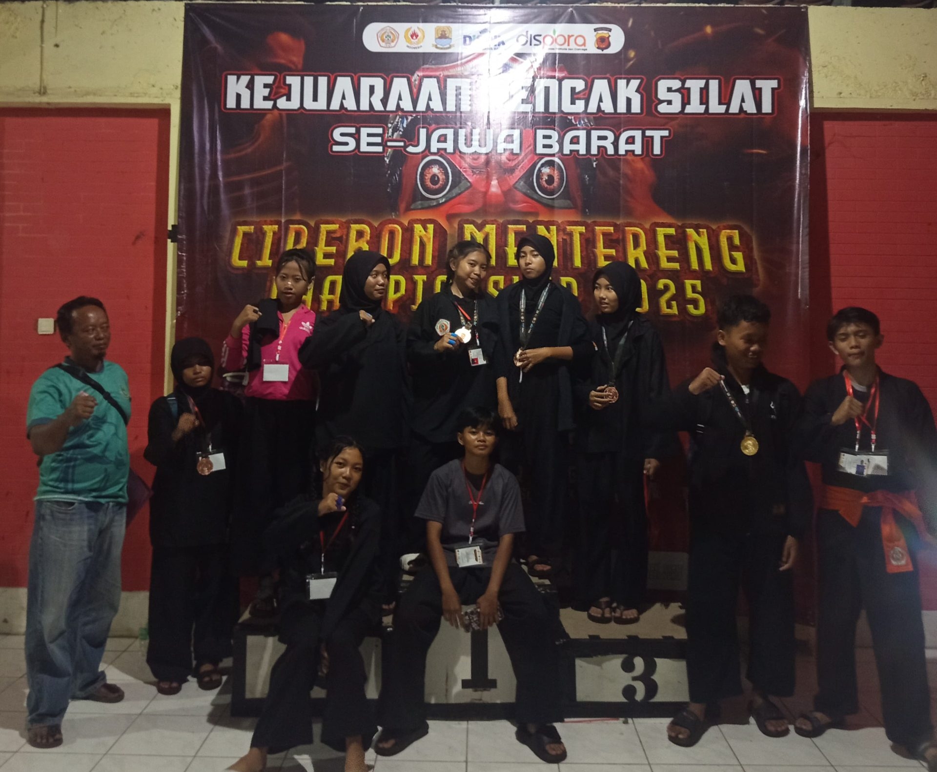 Pencak Silat SMPN 1 Mandirancan: Borong 9 Medali Jabar
