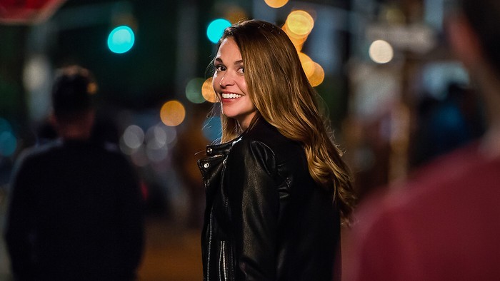 Younger yang dibintangi Sutton Foster dan Hilary Duff akan hadir lengkap di Netflix pada 15 Desember 2025/Foto: netflix.com