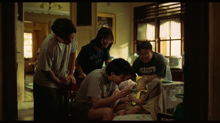 1 Kakak 7 Ponakan (2024)/ Foto : IMDb