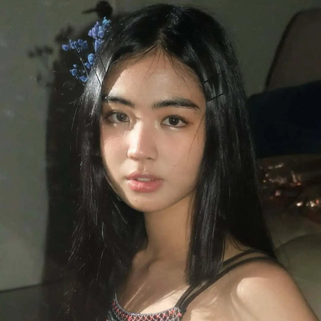 potret Azi Acosta (instagram.com/azi.acosta)