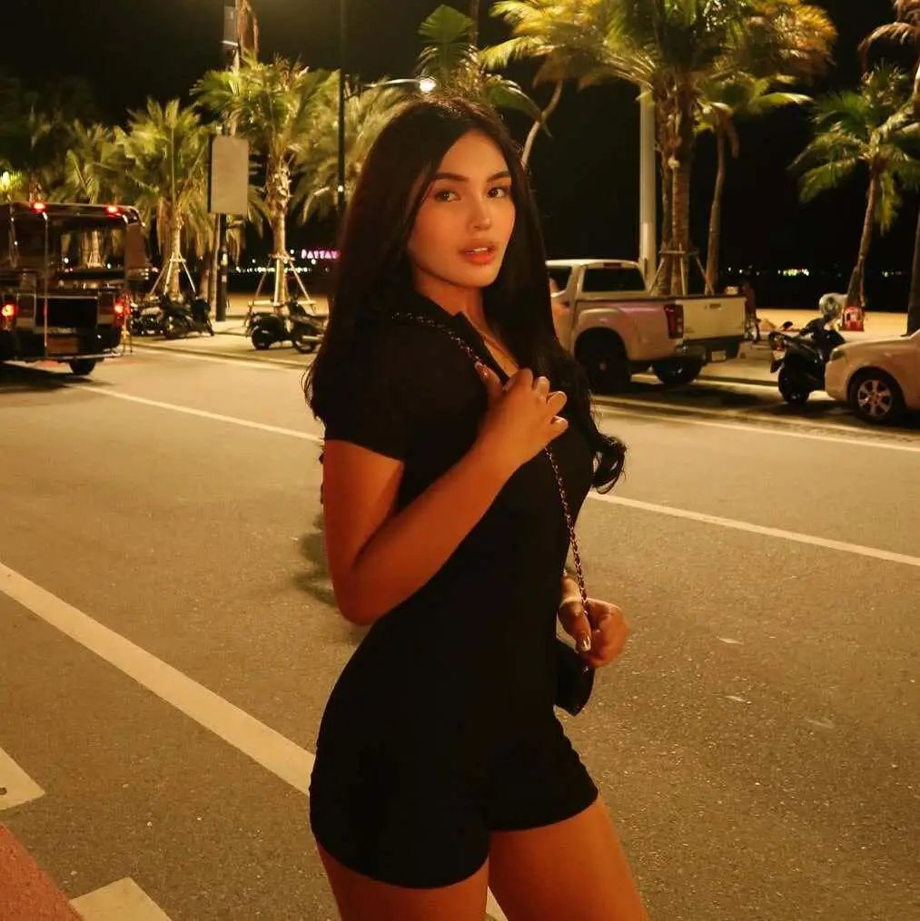 potret Alessandra Cruz (instagram.com/alessandrayoung_)