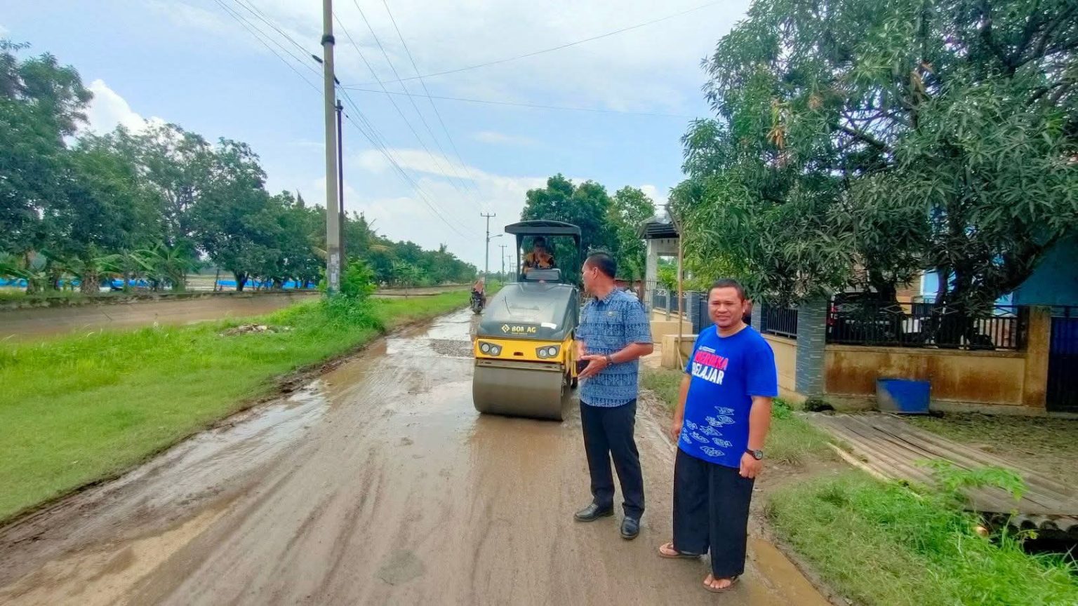 Perbaikan Jalan Desa Gadingan