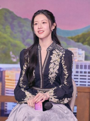 Go Yoon Jung, pemain drama Korea Can This Love Be Translated/ Foto: instagram.com/netflixkr