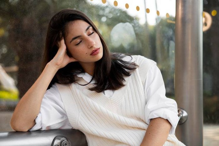 Ilustrasi Escapism yang berakhir/ Foto: Freepik.com