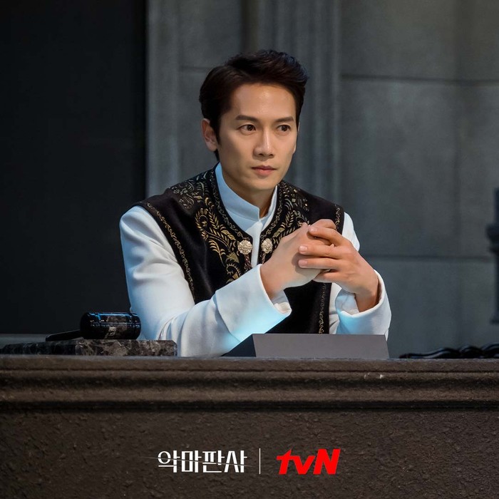 Potret Ji Sung di The Devil Judge/ Foto: tvN