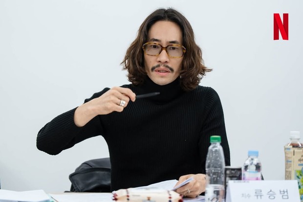 Ryoo Seung Bum saat script reading drama The Dealer/ Foto: instagram.com/netflixkr