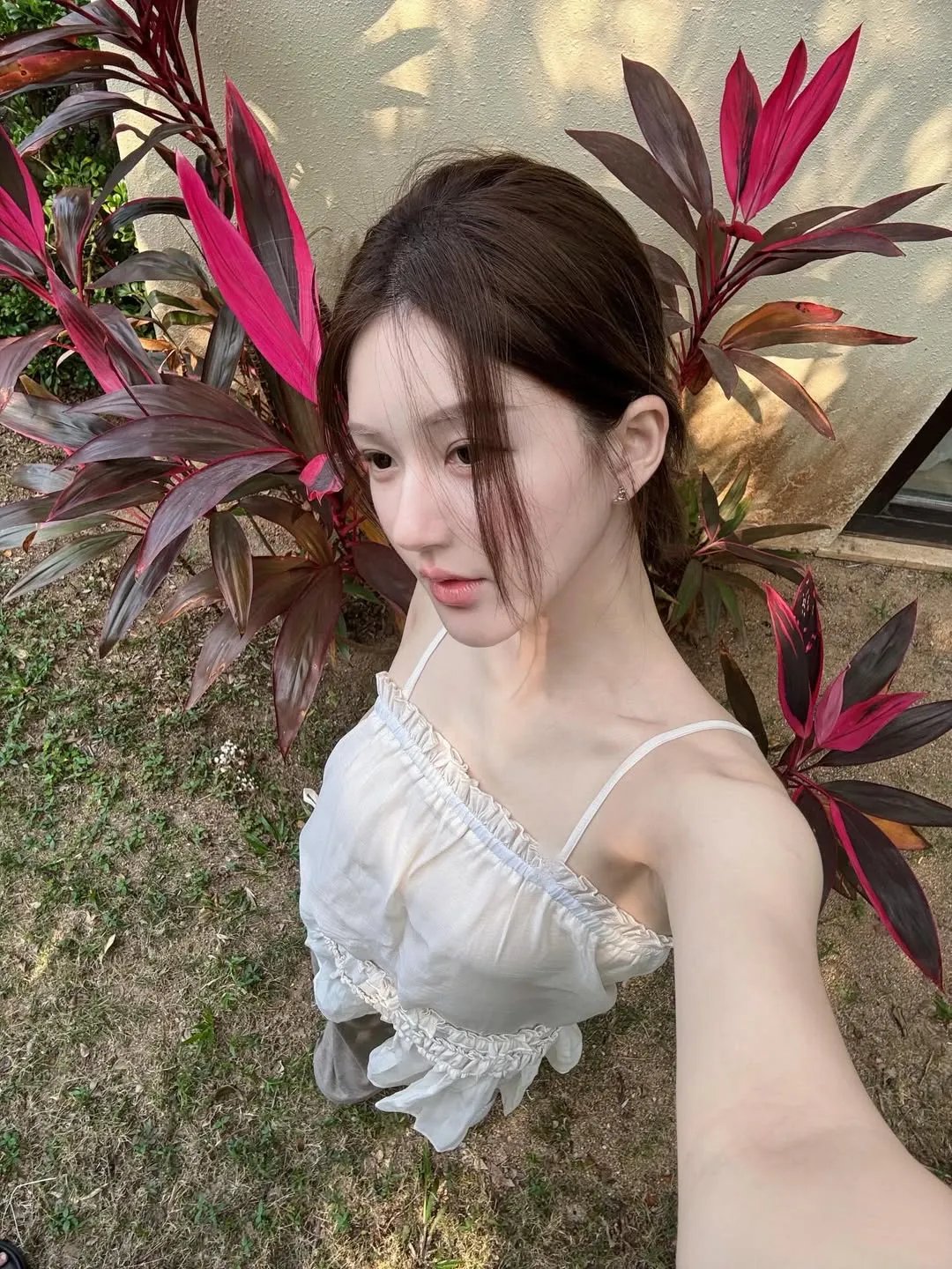 Zhao Lusi - instagram.com/@rooosyzh09