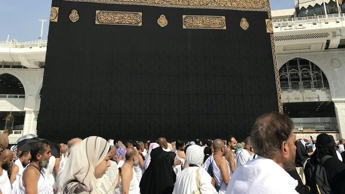 Cara Menabung untuk Berangkat Umrah: Ternyata Gaji Pas-pasan Bisa Sampai Makkah!