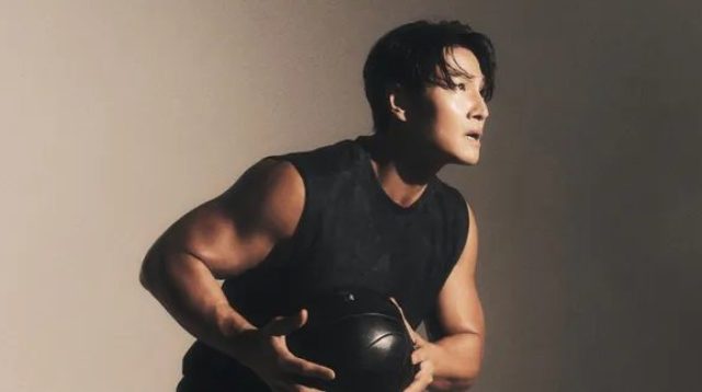 Kisah Cinta Kim Jong Kook: Dari Adik Hingga Menjadi Istri