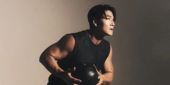 Kisah Cinta Kim Jong Kook: Dari Adik Hingga Menjadi Istri