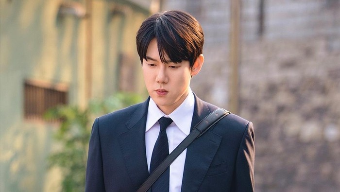 Yoo Yeon Seok Phantom Lawyer: Ternyata Begini Aktingnya Jadi Pengacara Hantu!