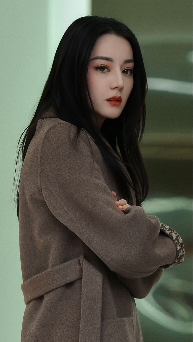 Hak Cipta: (credit:instagram.com/dilrabaxx63)