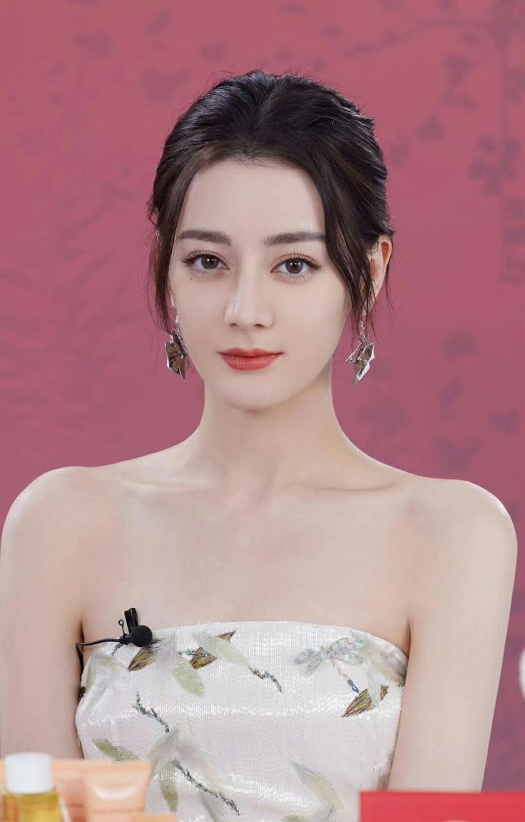 Hak Cipta: (credit:instagram.com/dilrabaxx63)