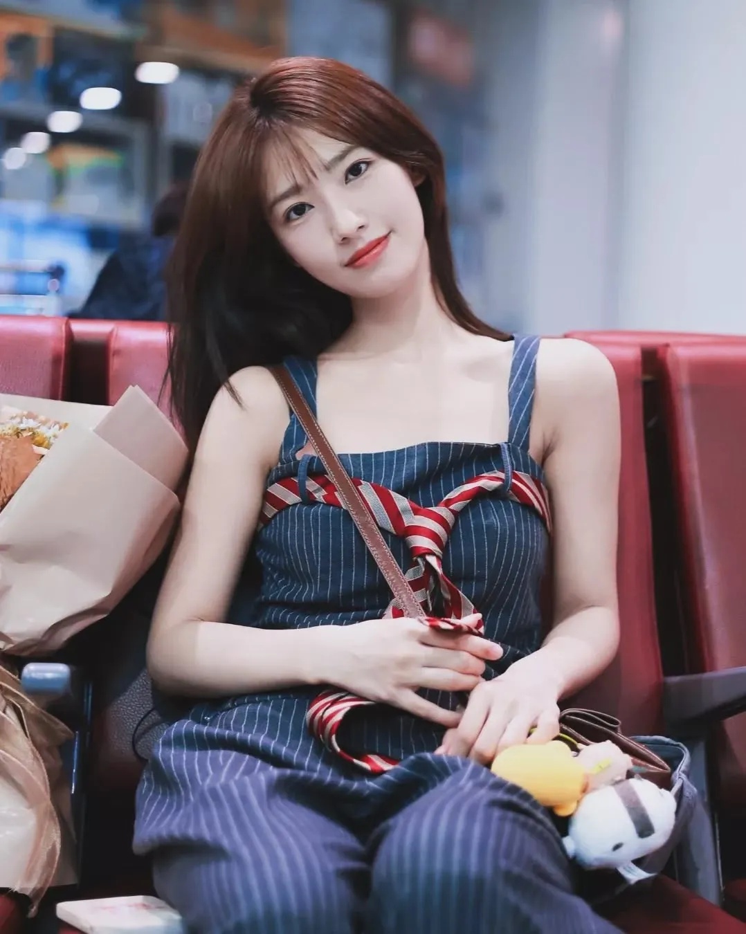 Fang Jin - instagram.com/@fan_fangjin