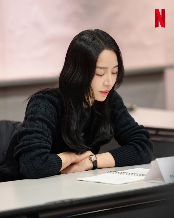 Shin Hae Sun saat pembacaan naskah Love O’Clock/ Foto: instagram.com/netflixkr