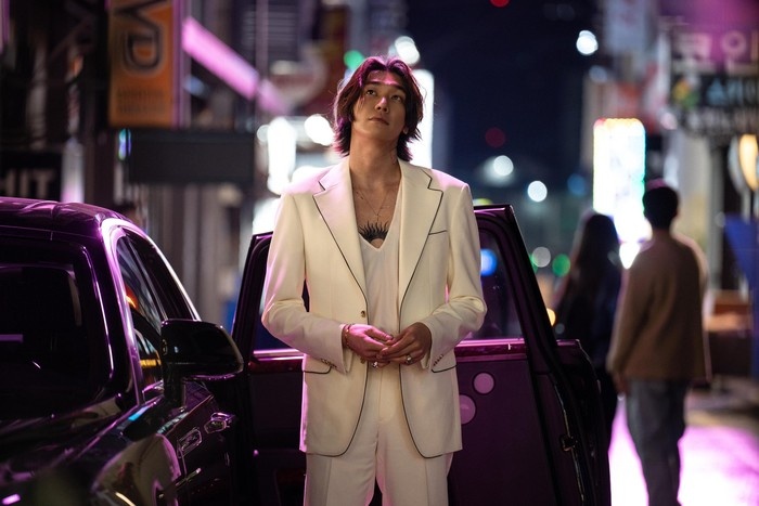 Moon Baek di drama Trigger/foto: instagram.com/netflixkr