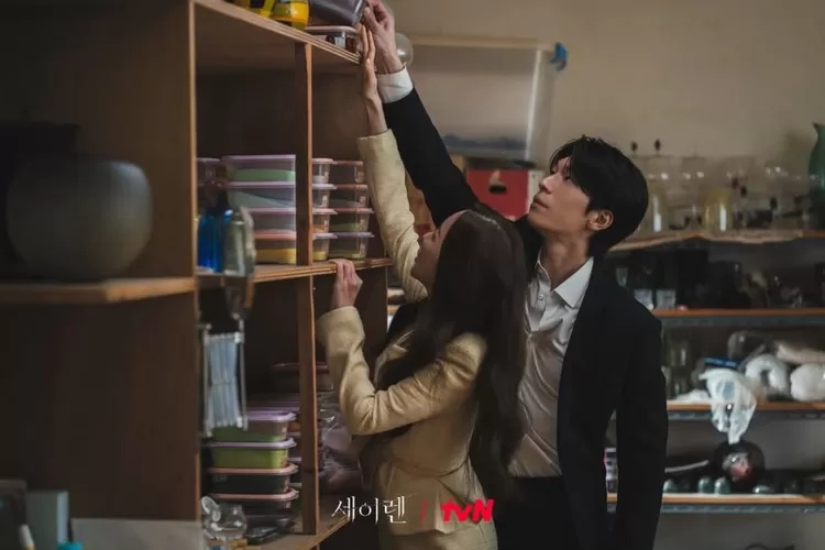 Jadwal tayang drama Korea Sirens Kiss episode 5. (Instagram/@tvn_drama)