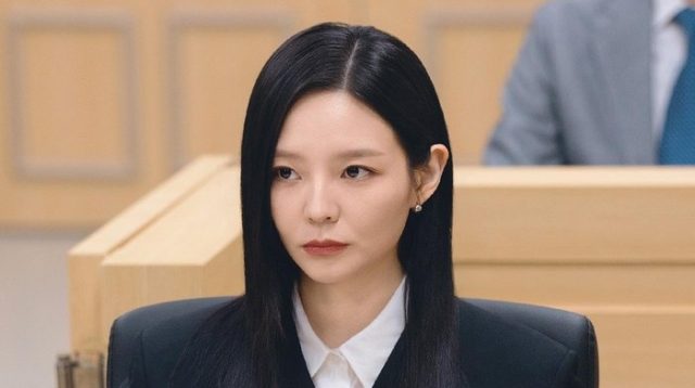 Esom di Drakor Phantom Lawyer: Jadi Pengacara Elit Penolong Hantu!