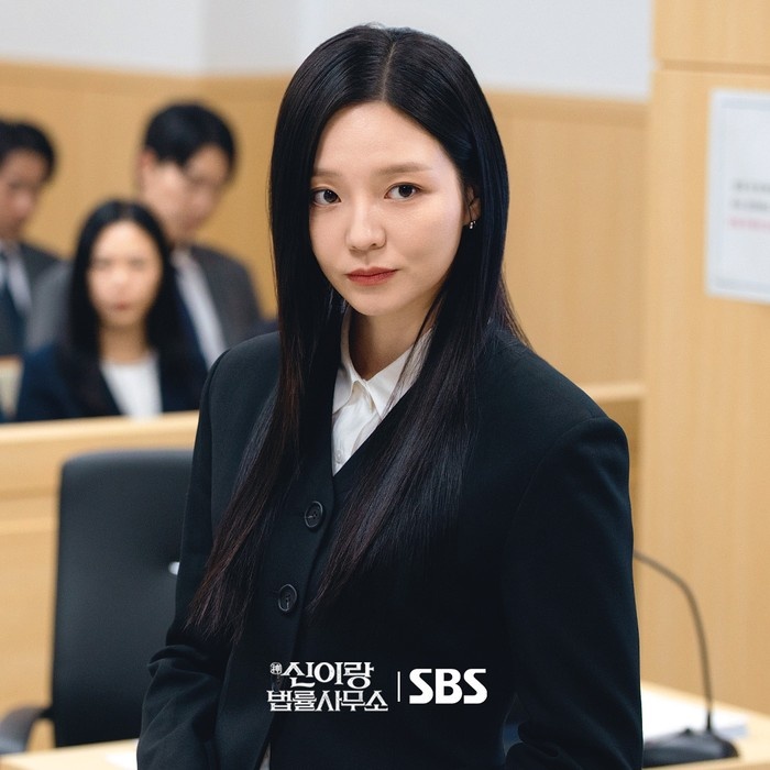 Potret Esom di Phantom Lawyer/ Foto: instagram.com/sbsdrama.official