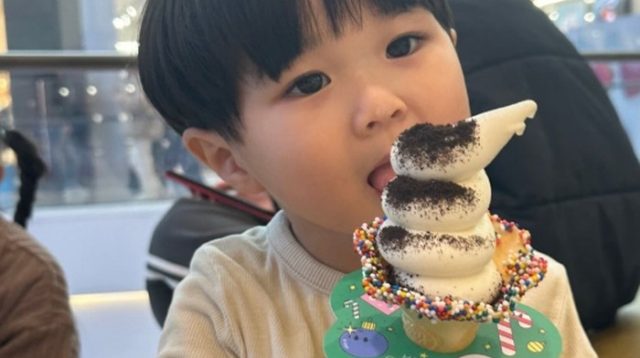 Profil Park Yoo Ho: Balita Gemas yang Curi Atensi di Our Universe