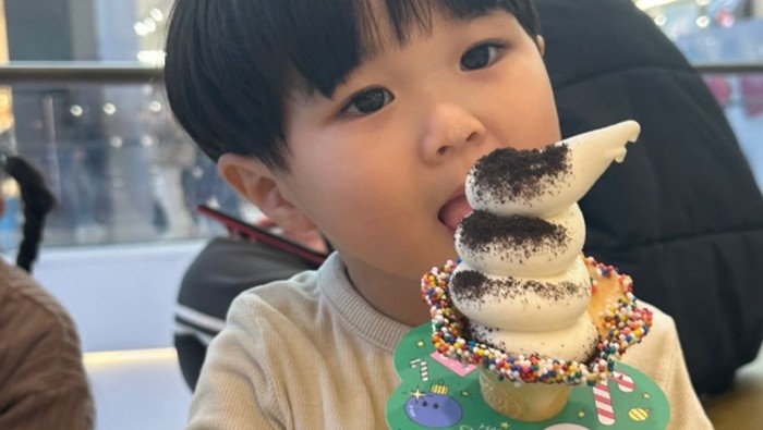 Profil Park Yoo Ho: Balita Gemas yang Curi Atensi di Our Universe