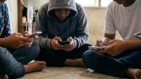 28 Maret 2026: Anak Dilarang Medsos, Akun Dihapus, Orang Tua Kena Sanksi