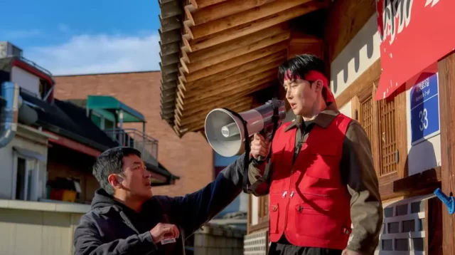 Mad Concrete Dreams Episode 8 Sub Indo: Ha Jung-woo Dijebak?