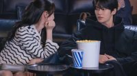 Perfect Crown Episode 2 Sub Indo: IU Agresif, Mas Pangeran Oleng?