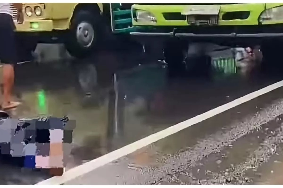 Pemuda Trowulan Tewas Kecelakaan: Motor vs Truk