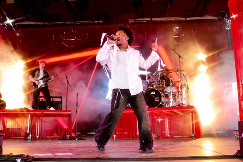 Penyanyi D4vd Didakwa Pembunuhan & Mutilasi: Penggemar Terkejut!