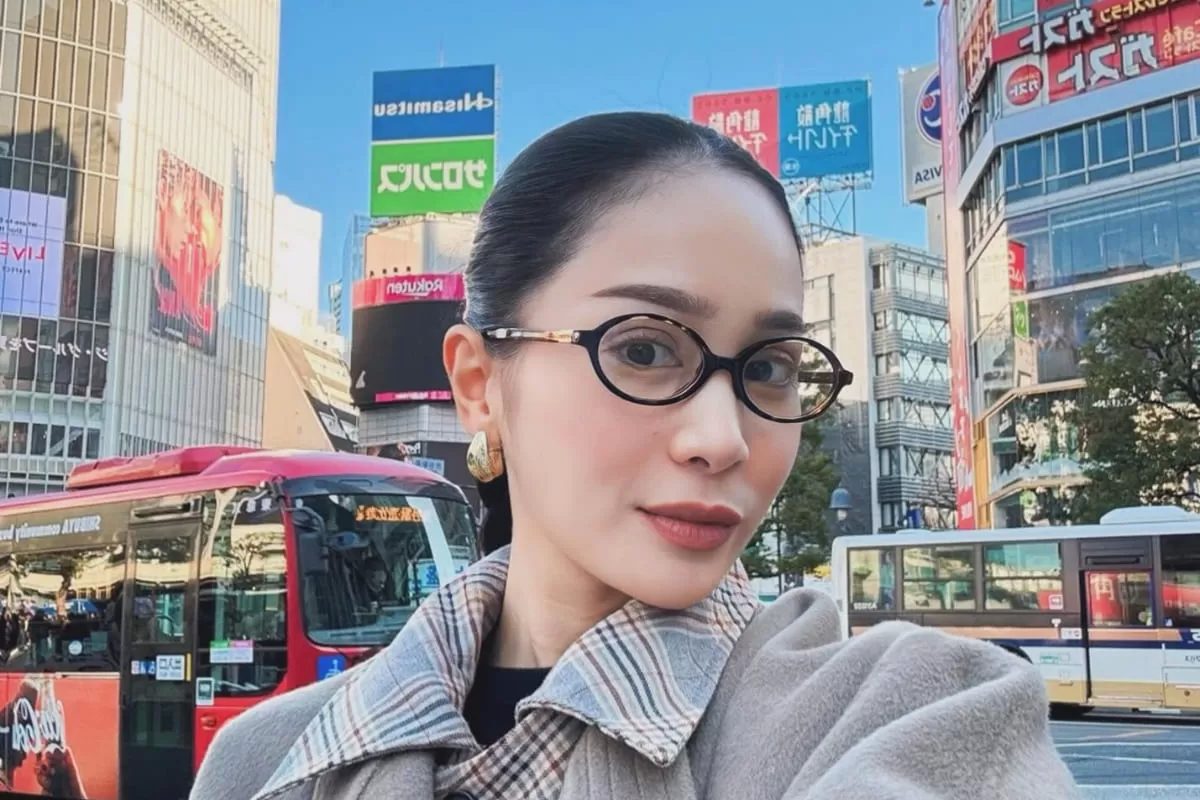 Profil dan Agama Bunga Zainal: Keluarga, Suami, dan Fakta Terkini Artis Sorotan