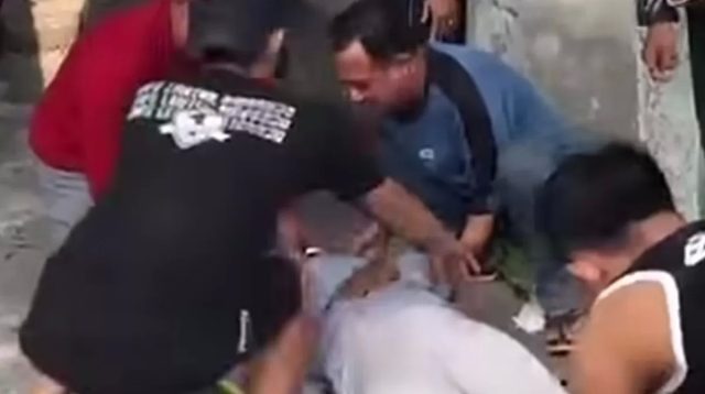 Rombong Es Krim Ditabrak Motor di Sidoarjo, Korban Dirawat