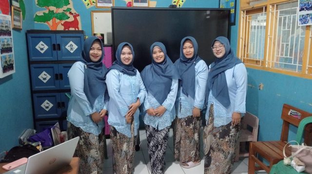 Semangat Kartini untuk Generasi Muda di TK PUI Haurgeulis