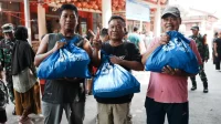 BRI Bagikan 1.000 Paket Sembako untuk Umat Buddha pada Hari Raya Waisak
