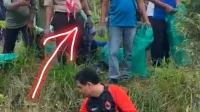 Bupati Lucky Hakim Turun Langsung ke Sungai Penuh Sampah, Kadisdikbud Indramayu Hanya Memantau