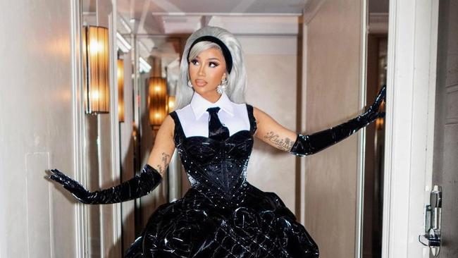 Cardi B Jadi Perbincangan Usai Putar Lagu Anak Saat Live