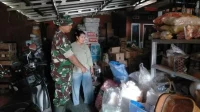 Harga Sembako Indramayu Bergejolak: Babinsa Pantau Pasar, Daging Sapi Rp130 Ribu