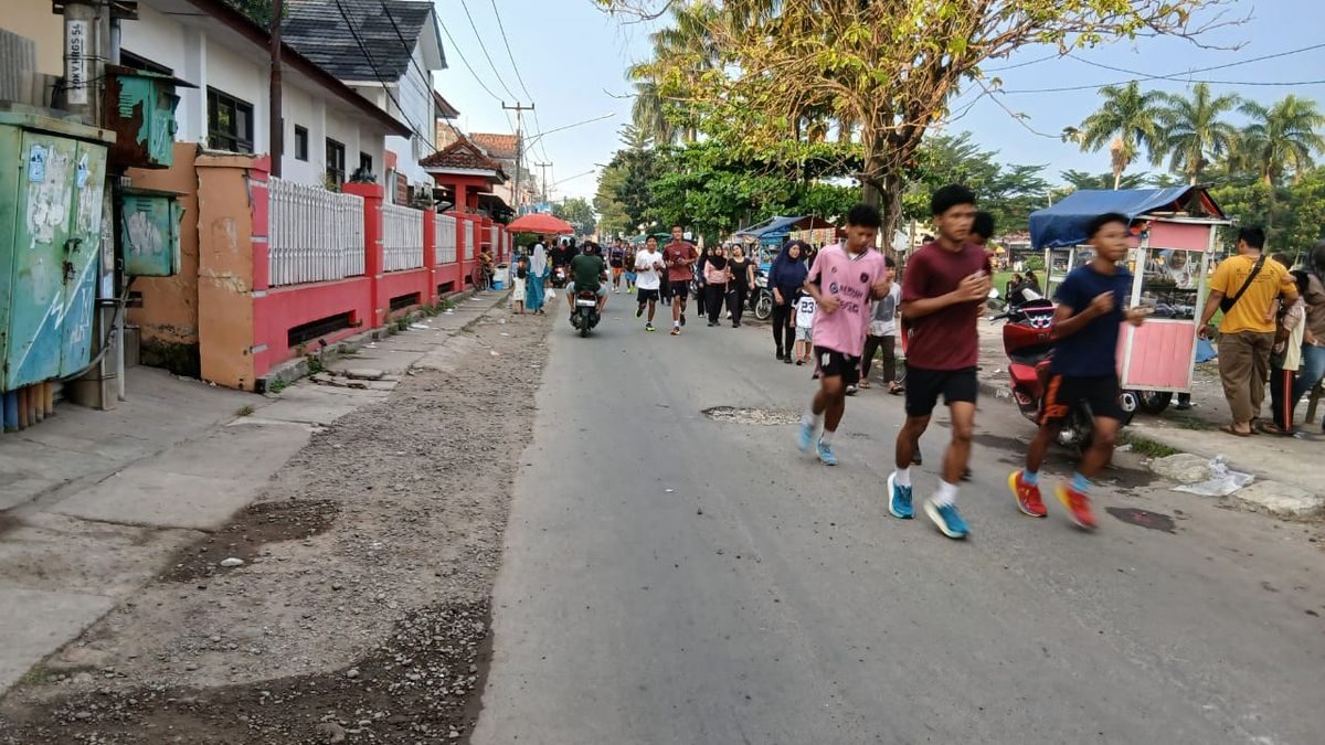 Jogging Pagi Alun-Alun Haurgeulis: Segar & Sehat Akhir Pekan