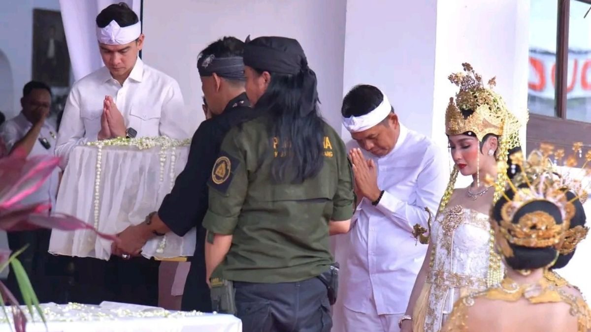 KDM Kembalikan Mahkota Binokasih ke Museum, Dorong Budaya Jabar