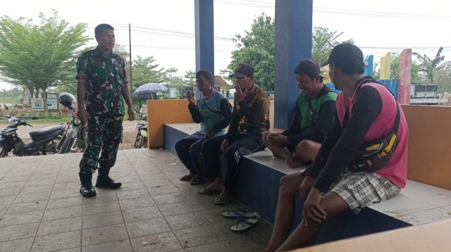Kunjungan Babinsa di Cikedunglor Lebih Dari Sekadar Silaturahmi