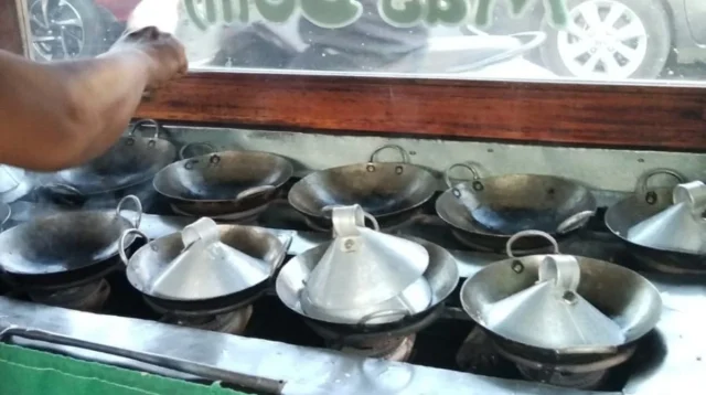 Nikmatnya Serabi Blondo Khas Cirebon yang Bikin Ketagihan