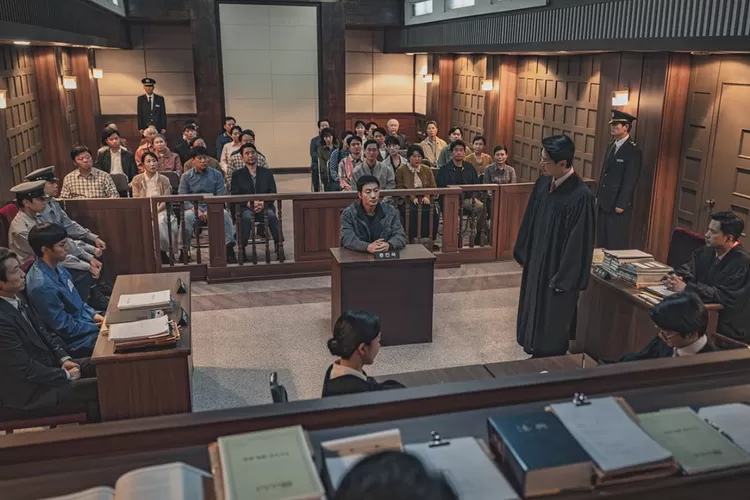 Cuplikan drama Korea The Scarecrow episode 9.