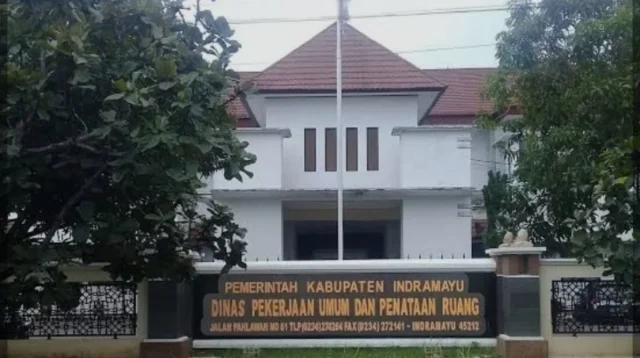 Pemkab Indramayu dan DPUPR Siap Rekonstruksi Empat Ruas Jalan Rusak Menjadi Beton