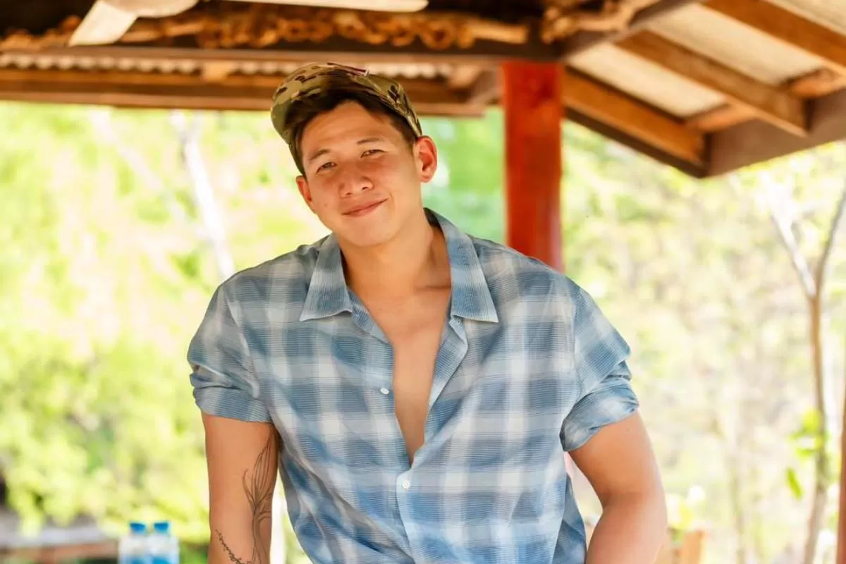 Profil Lengkap Aktivis Thailand Scott yang Viral di Media Sosial